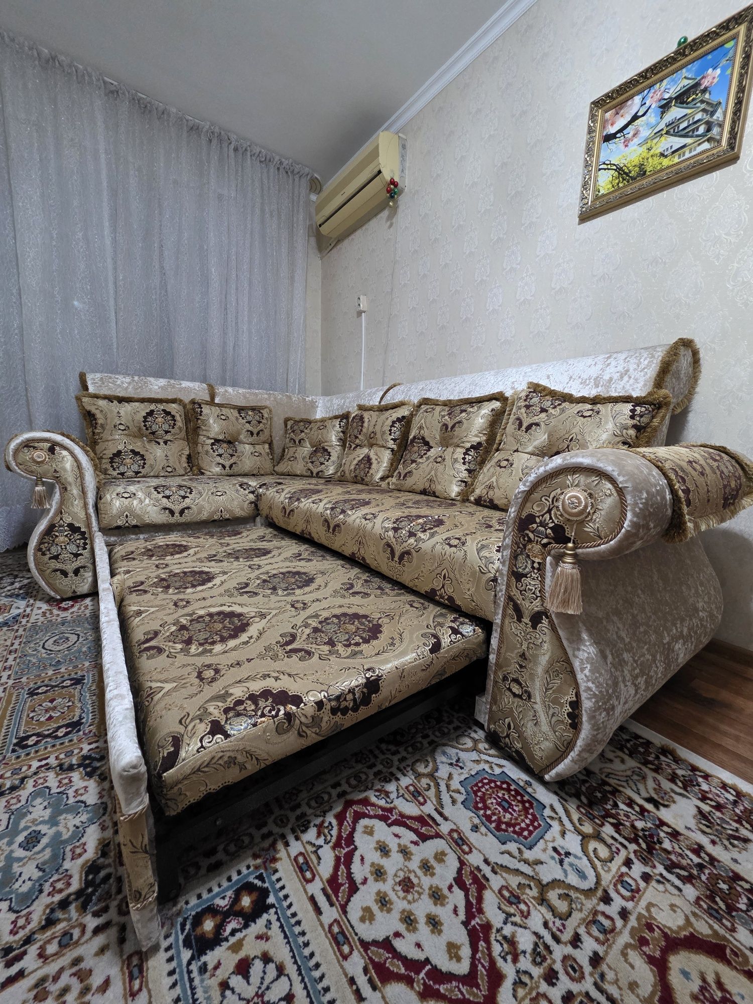 Угловой диван и кресло в гостиную / Атырау