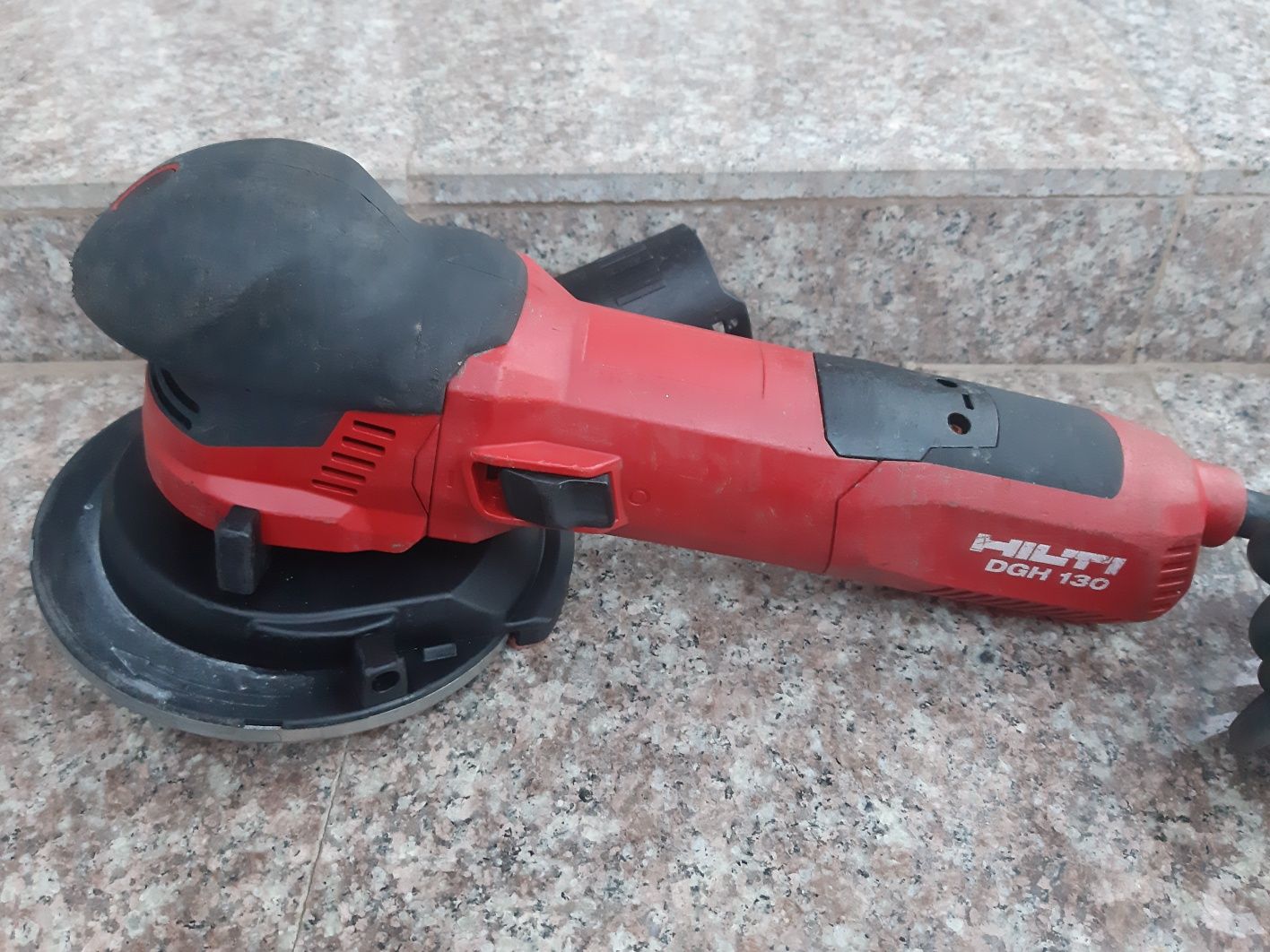 Hilti slefuitor beton