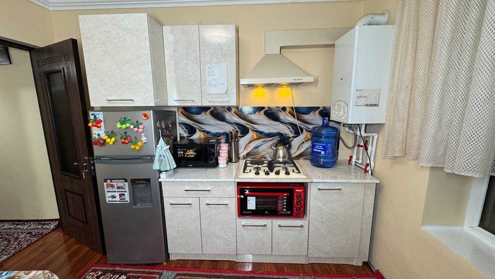 Текстил 11-мактаб 3 қаватда 2 хонали квартира сотилади.ID: 1486