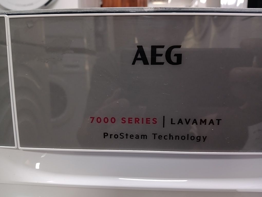 Пералня за вграждане АЕГ Aeg Series 7000 A+++ 7кг 2 години гаранция!