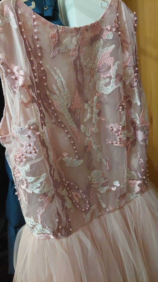 Rochie eleganta mar.38 NOU