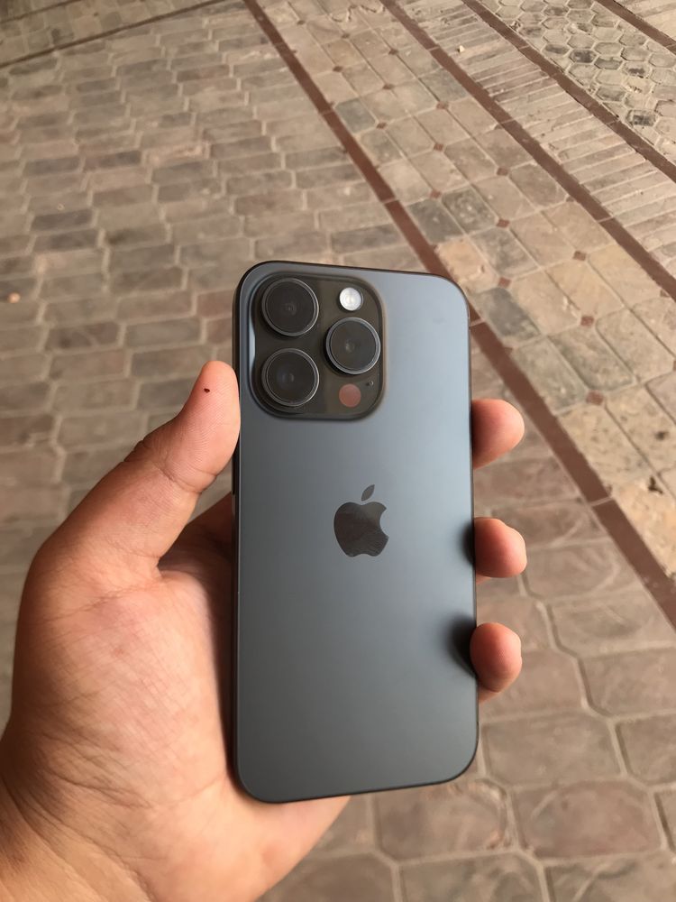 Iphone 15 pro icloud ga tushgan