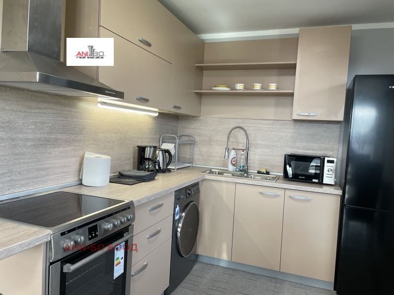 Продава се Къща в Долни чифлик - 138 кв.м за 971 €/кв.м - Снимка #2