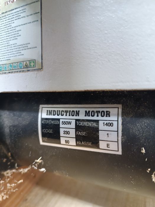 Струг за дърво HBM