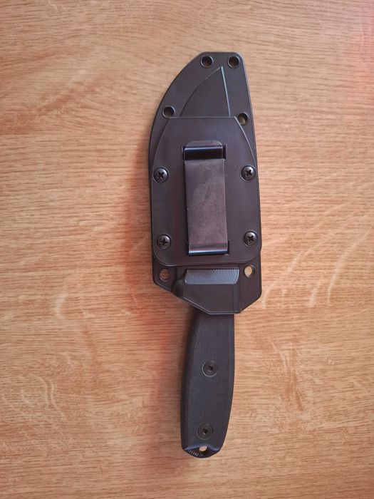 Cutit de vanatoare/camping ESEE 4
