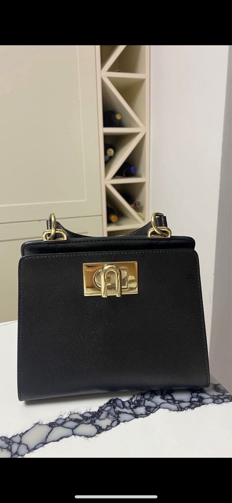 Geanta Furla mica