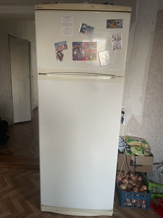 Продам холодильник