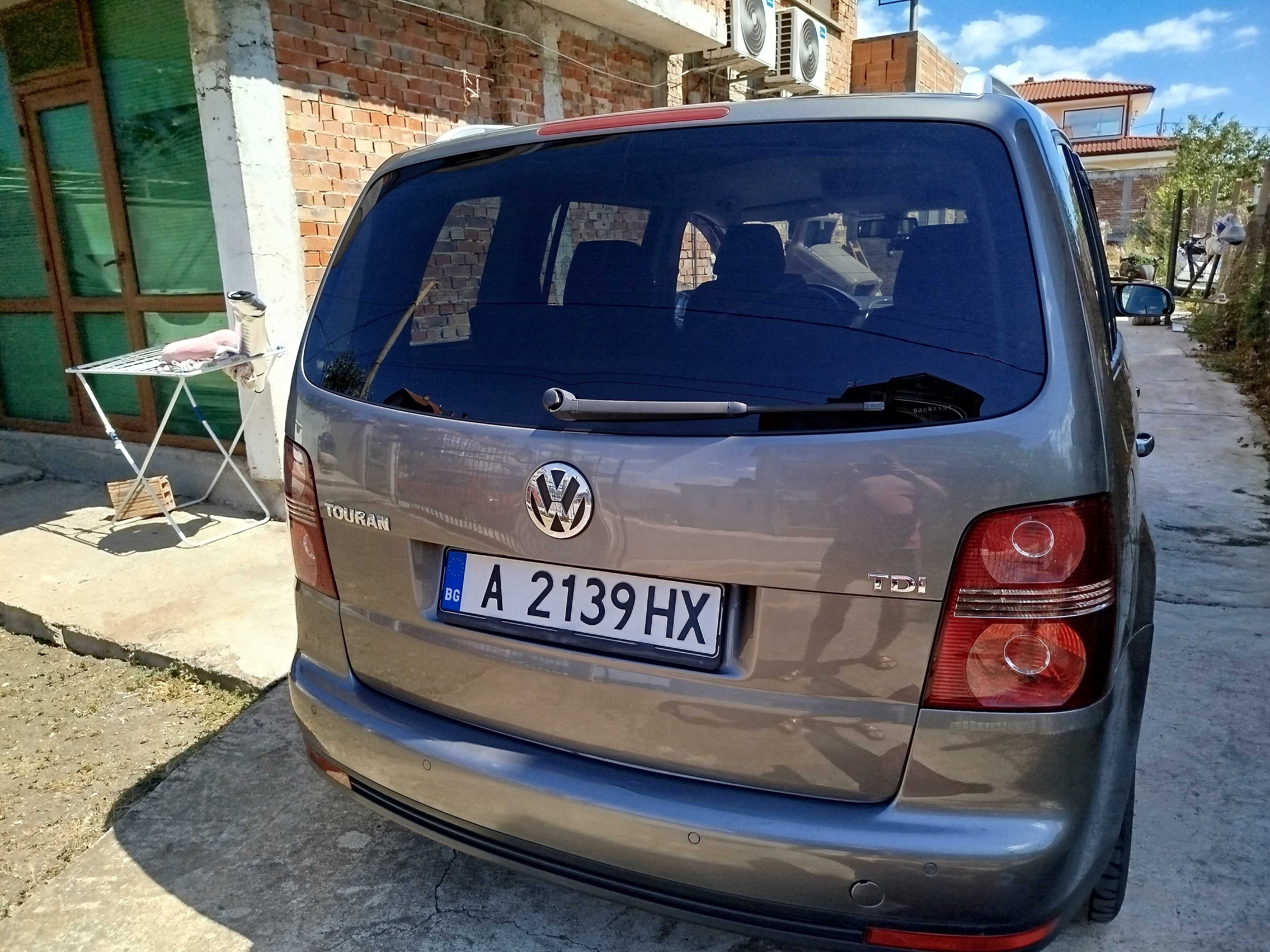 Продавам VW Touran