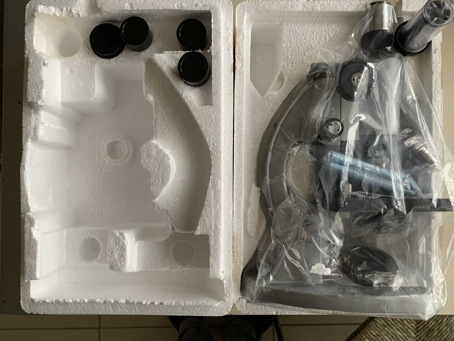 Microscop optic educațional – NOU, METALIC