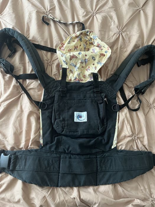 Sisistem de purtare Ergobaby