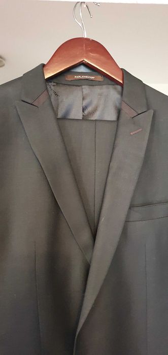 Мъжки черен костюм PARLAMENTER  Италия, нов