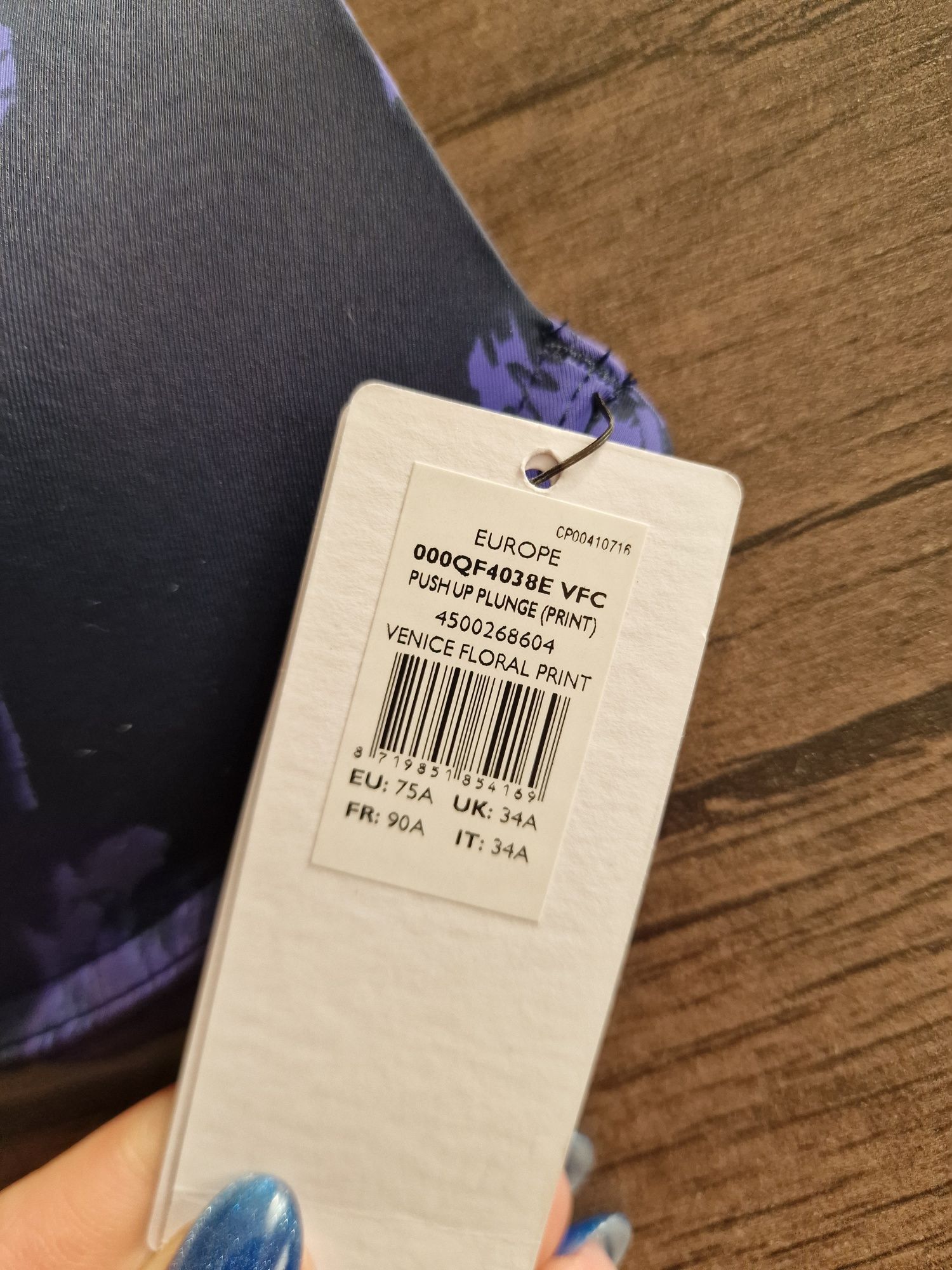 Сутиен CALVIN KLEIN размер 34А / 75А