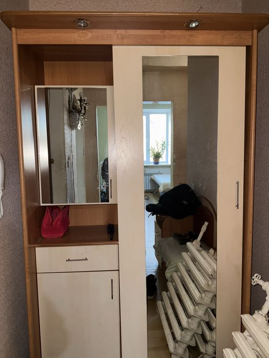 Продам шкаф (прихожая)