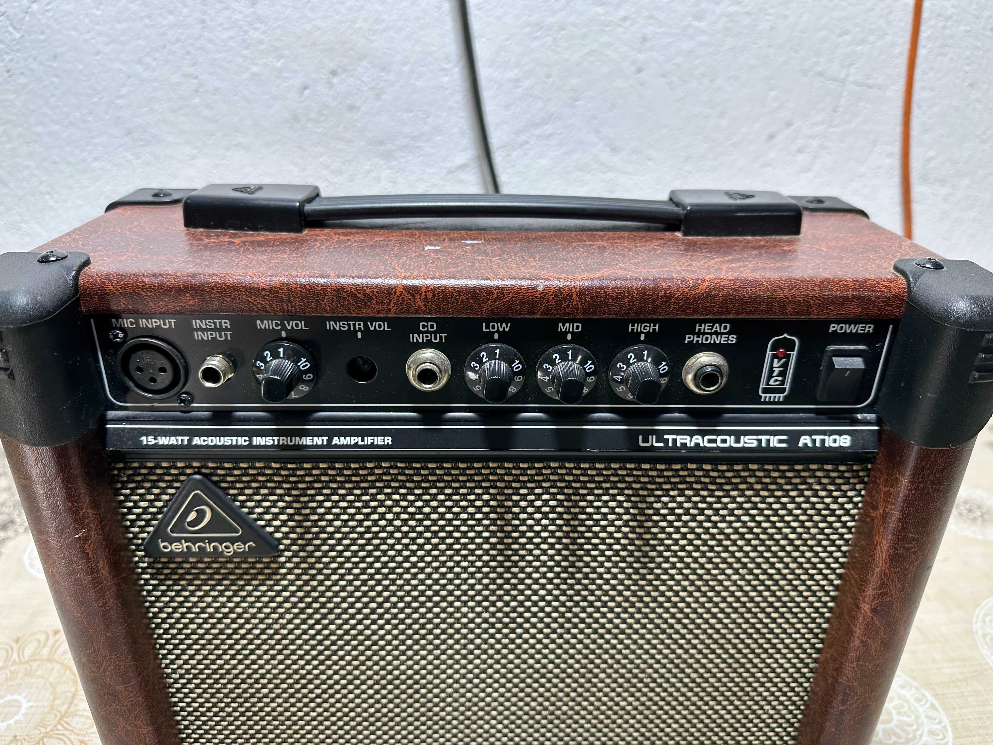 Кубе - Behringer Ultracoustic AT108