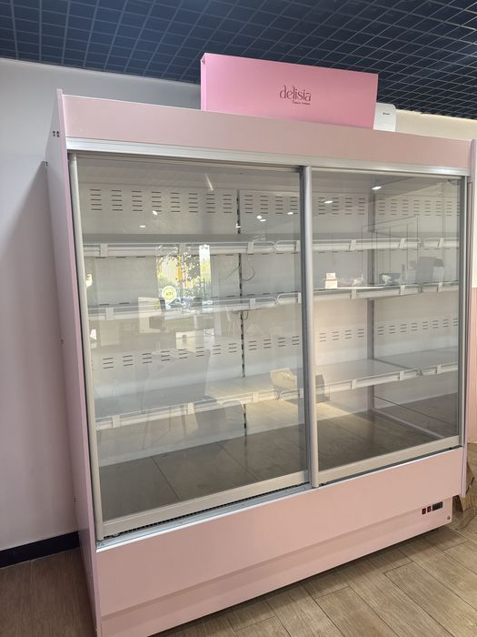 Продается промышленный холодильник