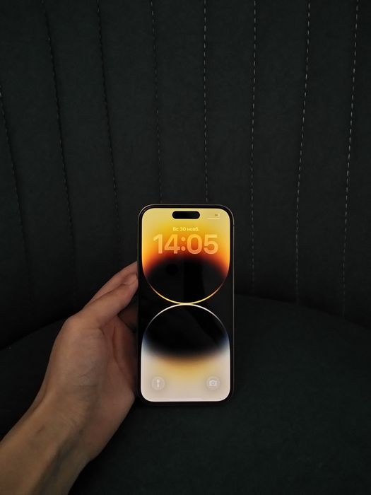 Iphone 14 pro gold rang