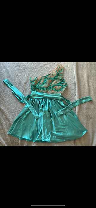 Официална рокля зелена