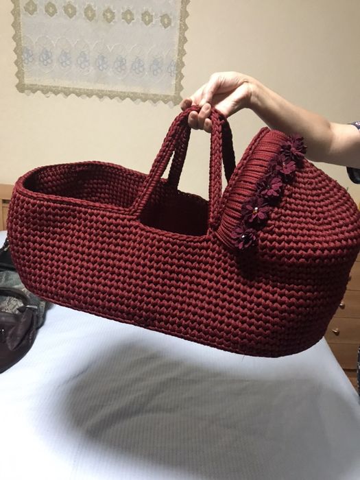 Продам новую плетенную люльку !