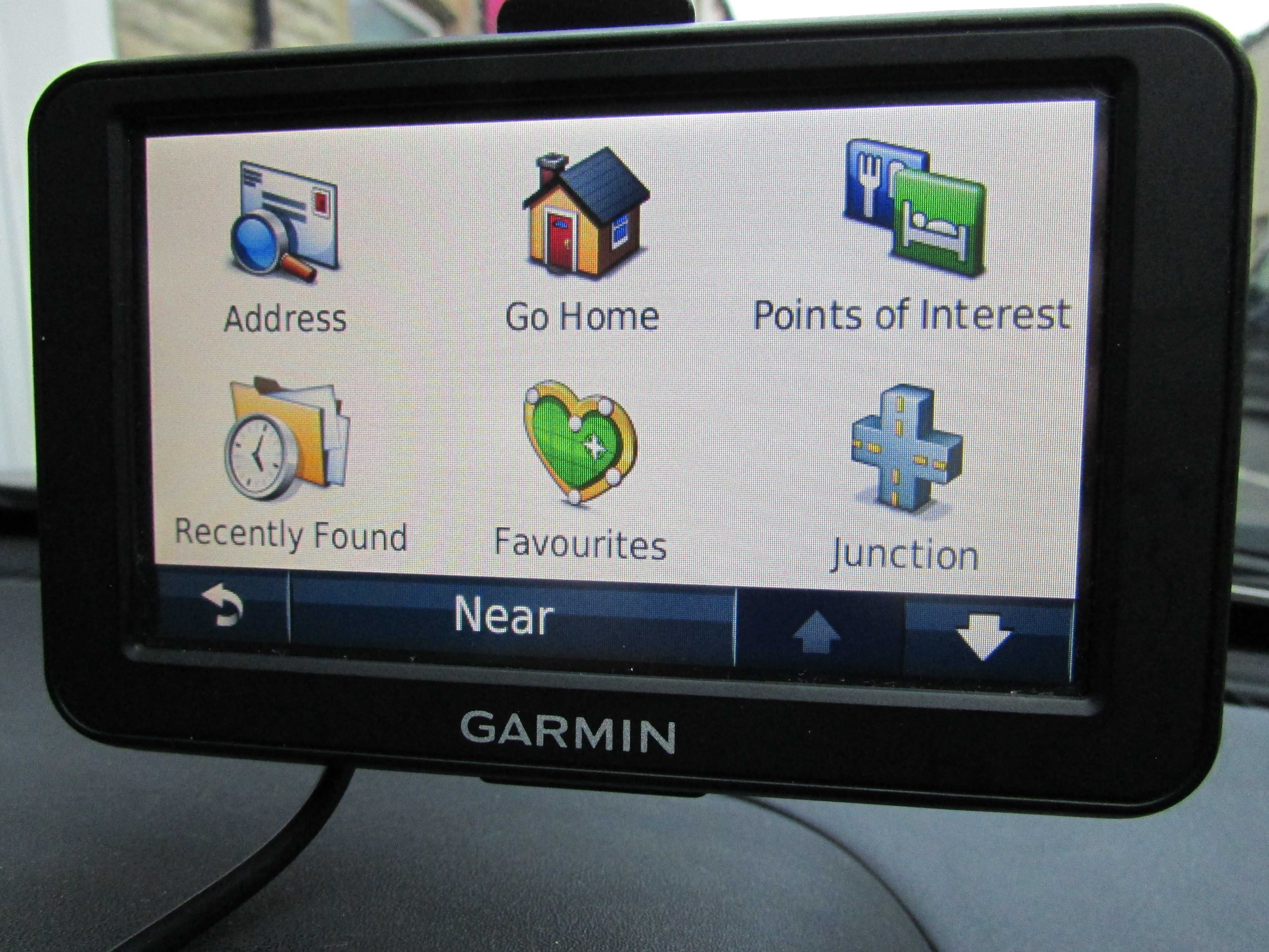 Навигация Garmin nüvi 40