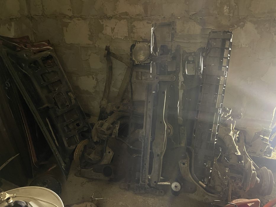 Пассат б3 седан  Гольф 3 вента 10 голые зад  И передние балки 25