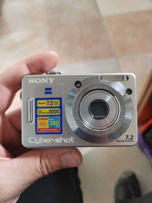 Sony CyberShot DSC-W55 - silver + HG Duo карта 1GB+ батерия + калъф