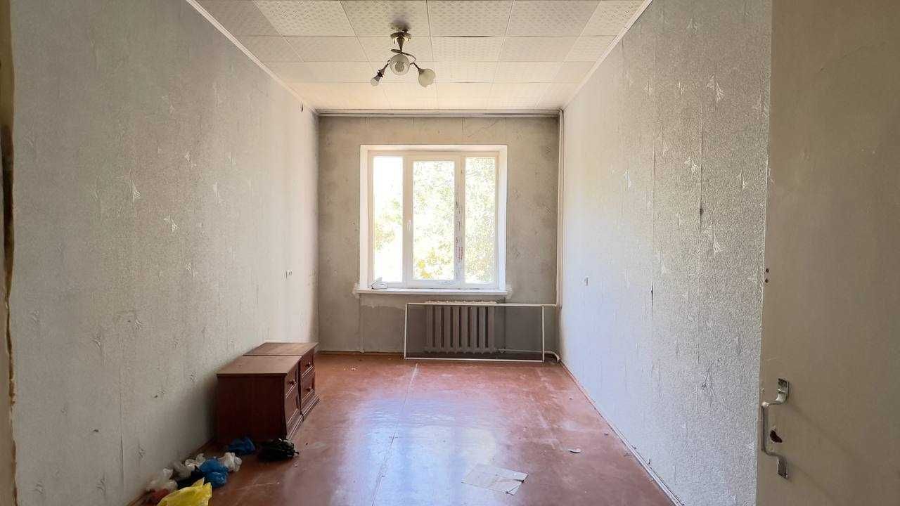 Продаётся 2-комнатная 
Ц-13 Корзинка на Абая

55 м²