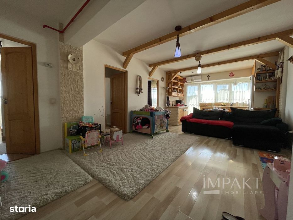 Apartament cu 3 camere spre vanare in zona Baciu!