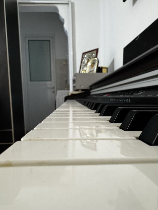 Vand pianina electronica Kurweil Kai50