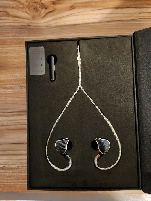 Căști in-ear FiiO FH7