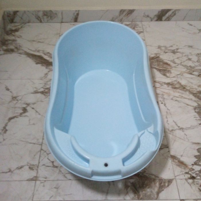 Продаю детскую ванночку в хорошем состоянии.