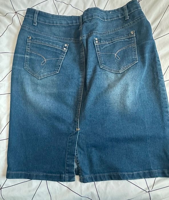 Vand fusta de blugi dama