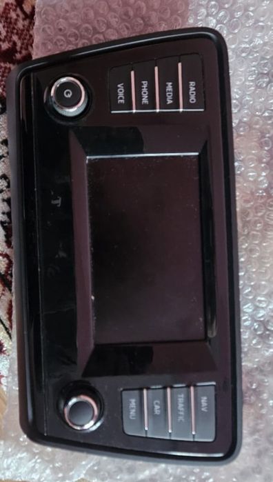 Vând navigație Skoda Octavia 3