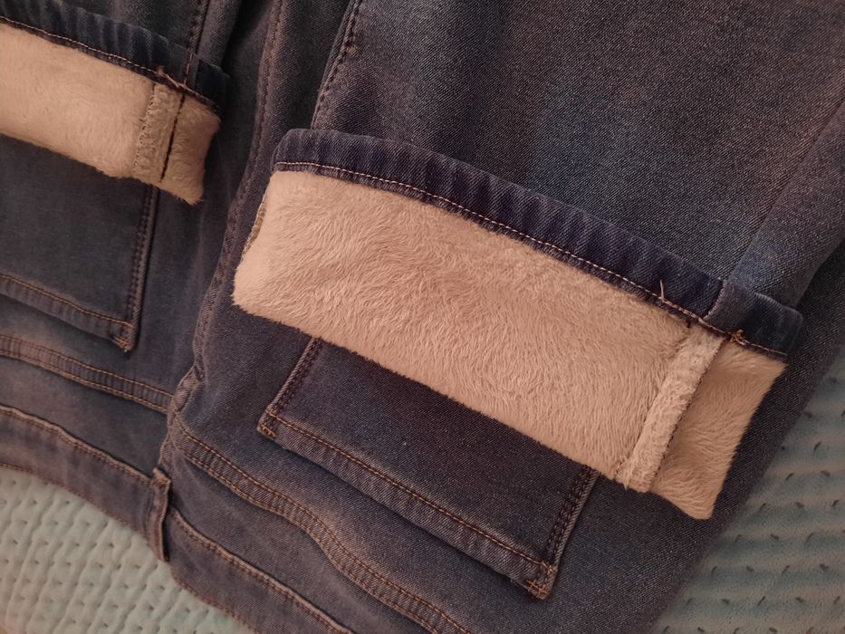 Продам качественные джинсы с начёсом