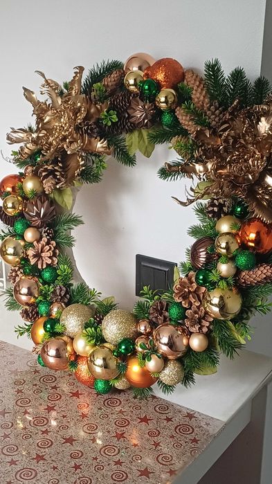 Новогодний венок ручной работы