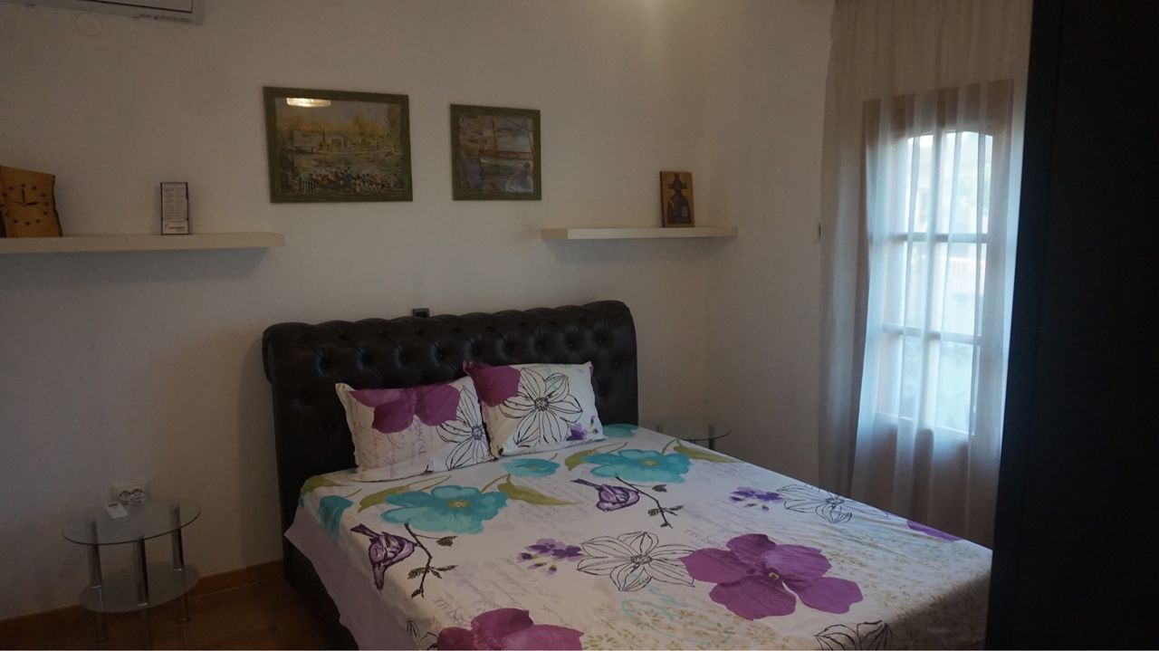 Дава се под наем Къща в София, Център - 100 кв.м за 130 € - Снимка #9