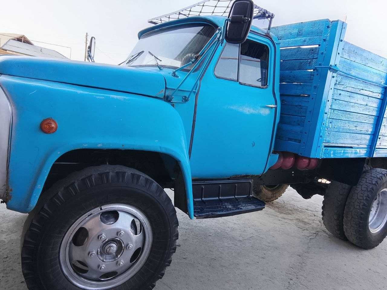 Gaz 52 sotiladi holadi a'lo darajada