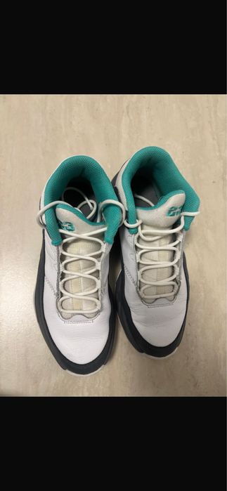 Vand adidasi in stare fiarte buna