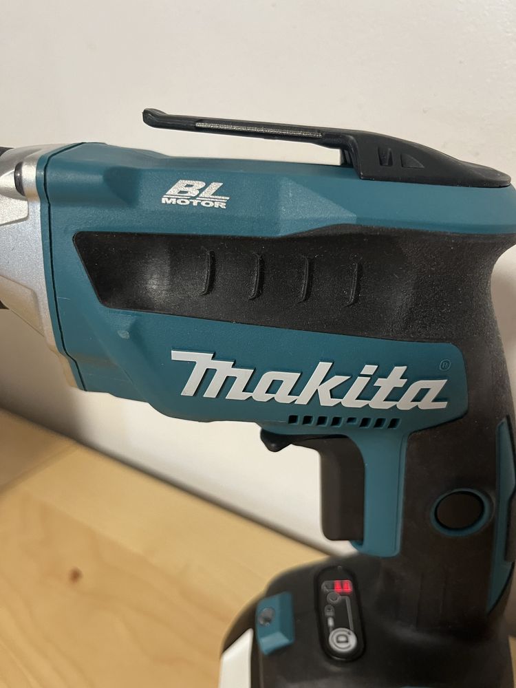 NOU Makita DFS452 masina de insurubat limitator adancime rigips