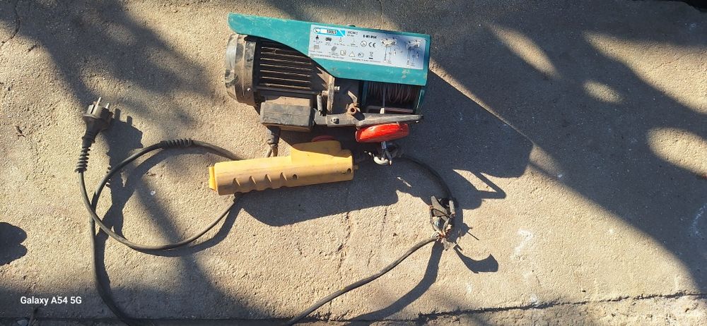 troliu electric 220v