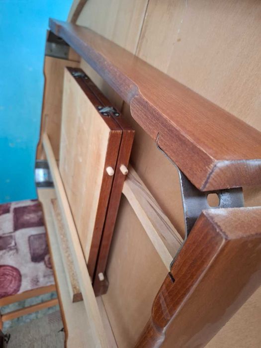 Трапезна маса 2 бр. и стол 9 бр.