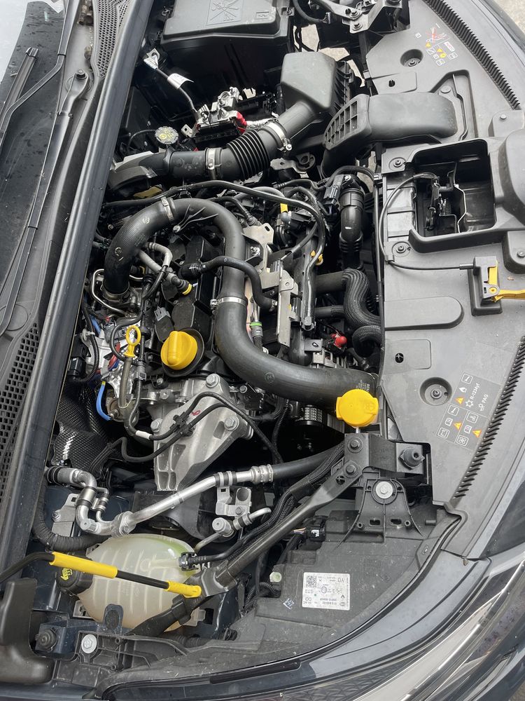 Dezmembrez Renault Captur tip motor H4D