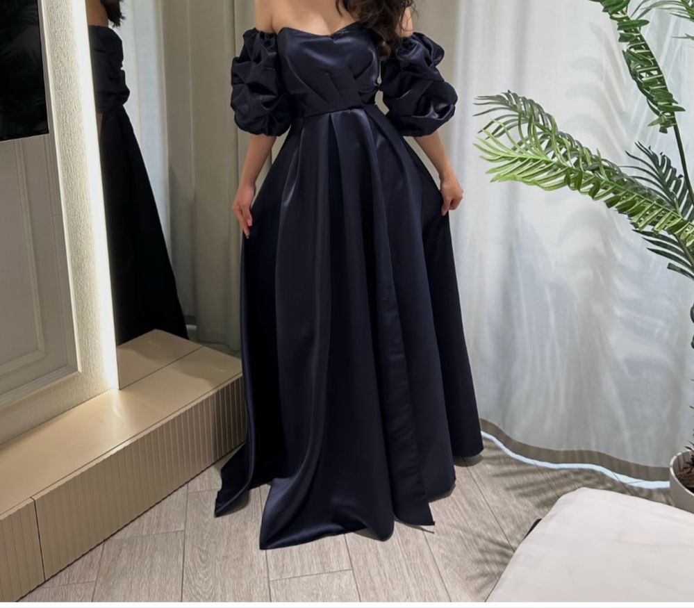 Продам платье размера s/m