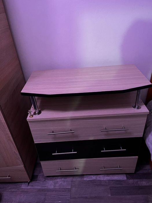 Se vinde dulap spatioasa