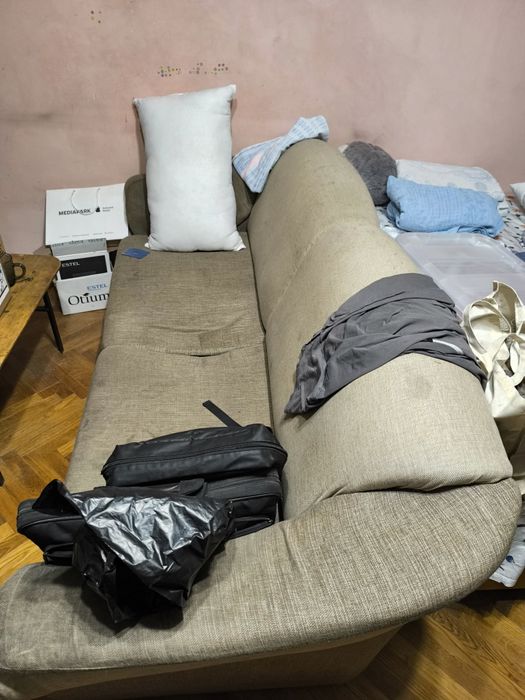 Отдам даром Диван и кресло