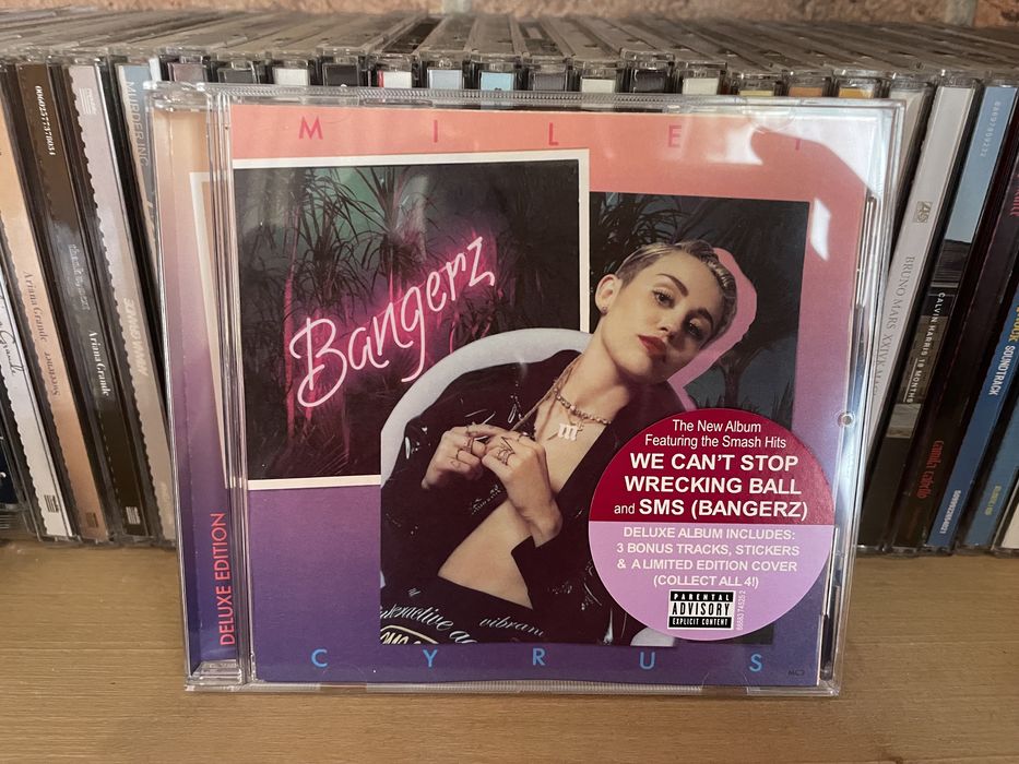 Miley Cyrus - Bangerz Deluxe Edition