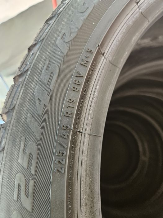 Гуми 225/45/19 2броя