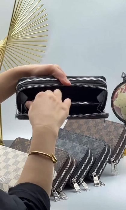 Portofele duble dama,super model, diverse nuanțe,saculet, etichetă