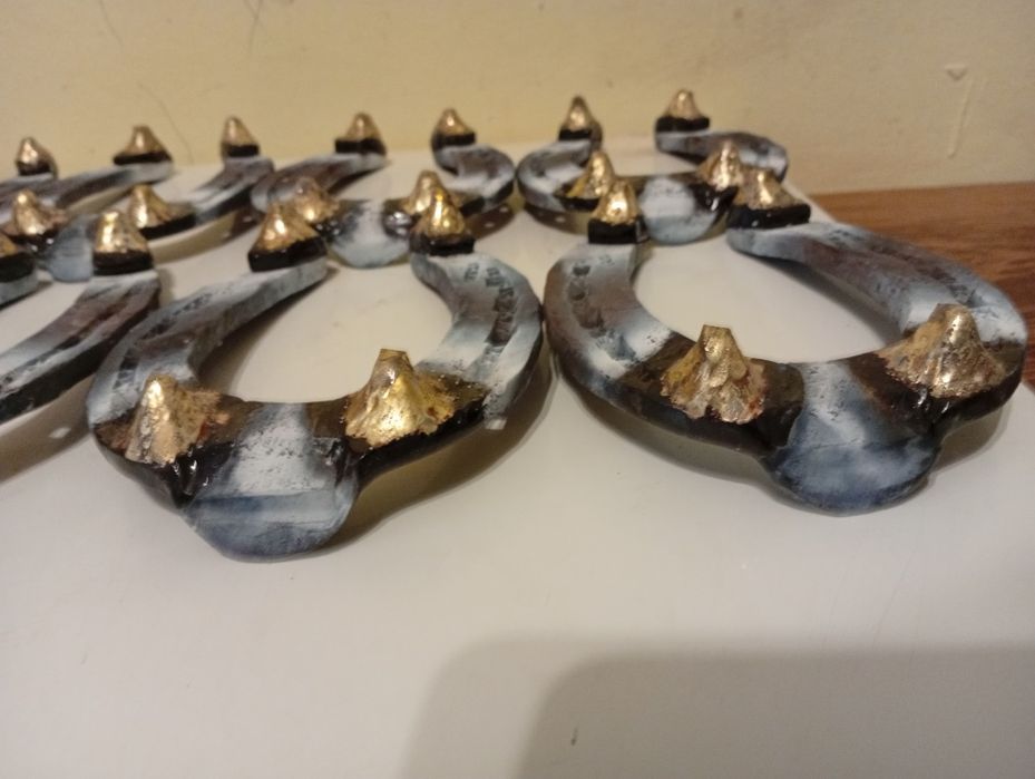 Potcoave Pe comandă orice dimensiune