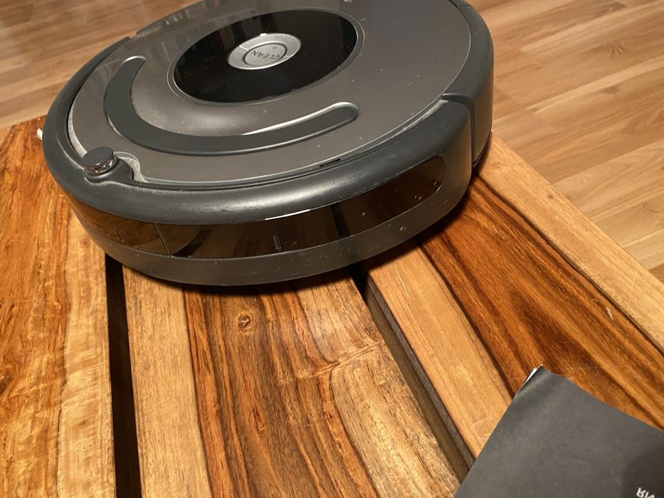 Robot aspirare IRobot Roomba 616