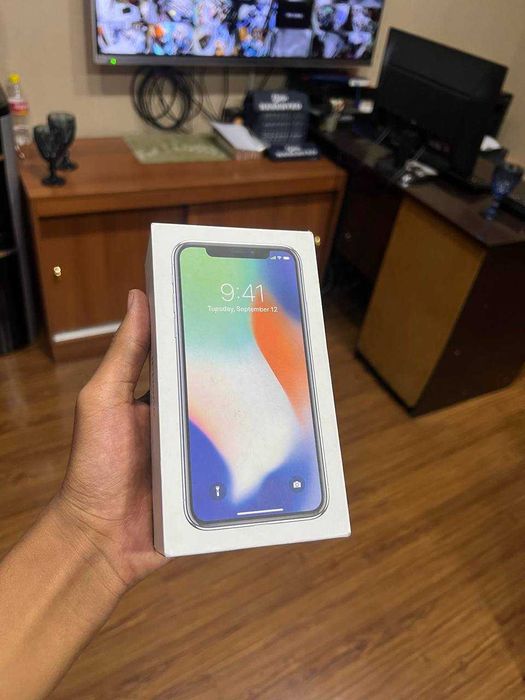 iPhone x  karobka bor